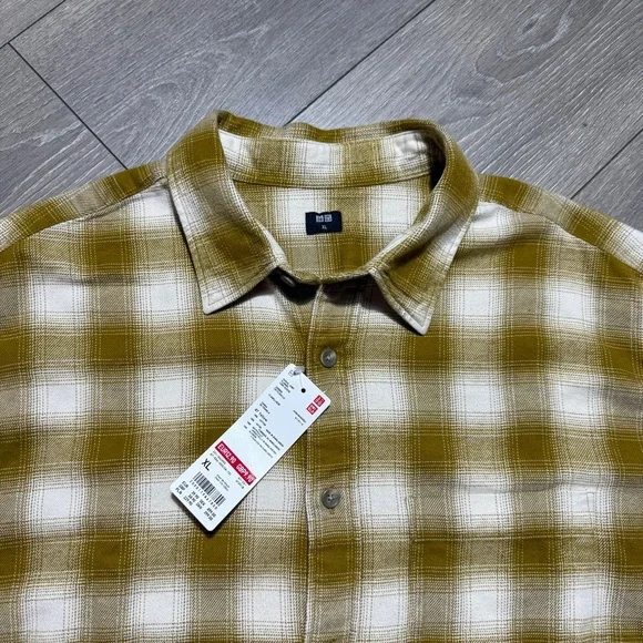 NWT Uniqlo Men’s Casual Long Sleeve Button Down Flannel Shirt Tan Tellow Size XL - Picture 3 of 12